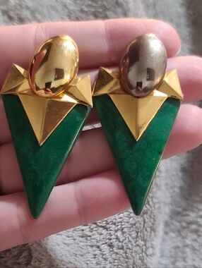 80s Gold and Emerald Green enamel Geometric Drop Earrings